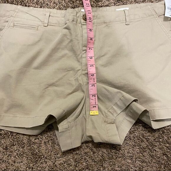 GAP summer short  - Picture 8 of 9